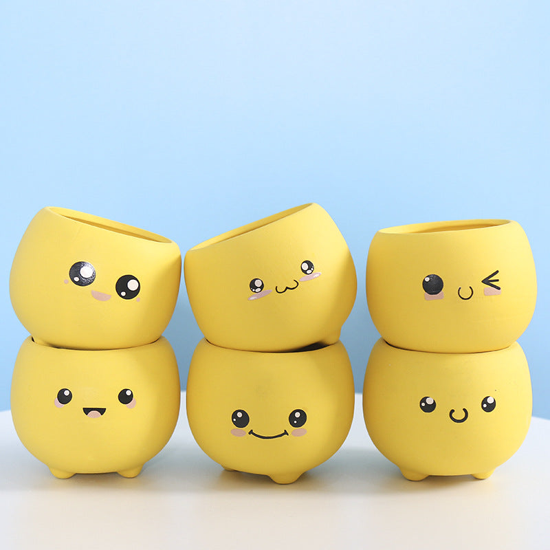 Cute Smiling Ceramic Planter Stornfeild