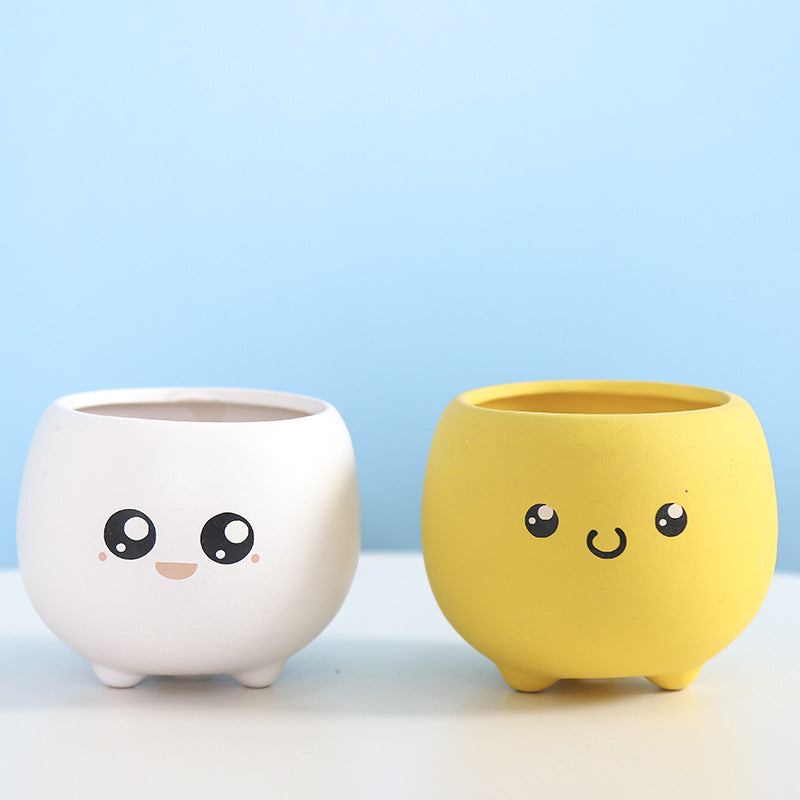 Cute Smiling Ceramic Planter Stornfeild