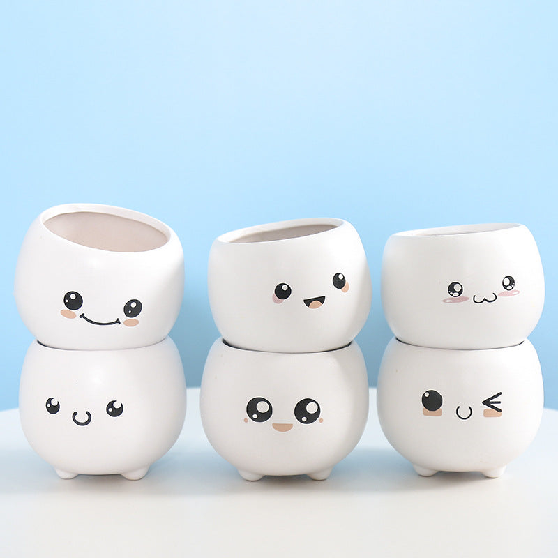 Cute Smiling Ceramic Planter Stornfeild
