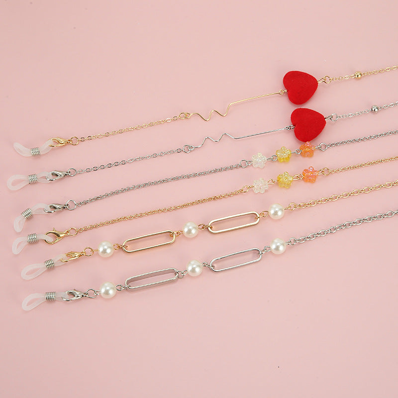 Elegant Gold-Linked Eyewear Chain Stornfield