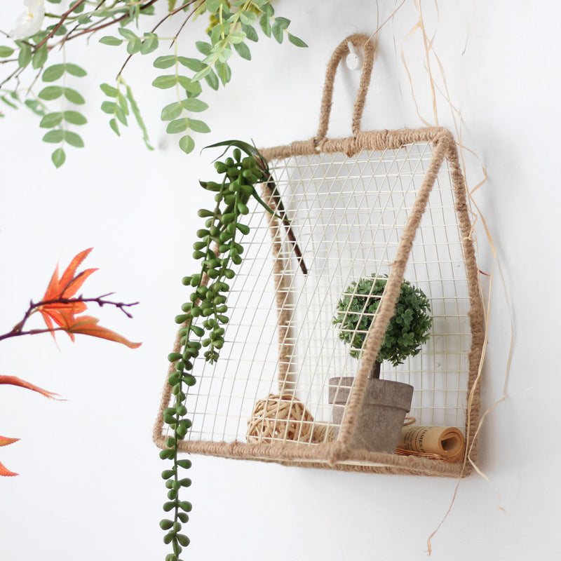 Decorative plant holder made of wire and natural fiber Stornfield