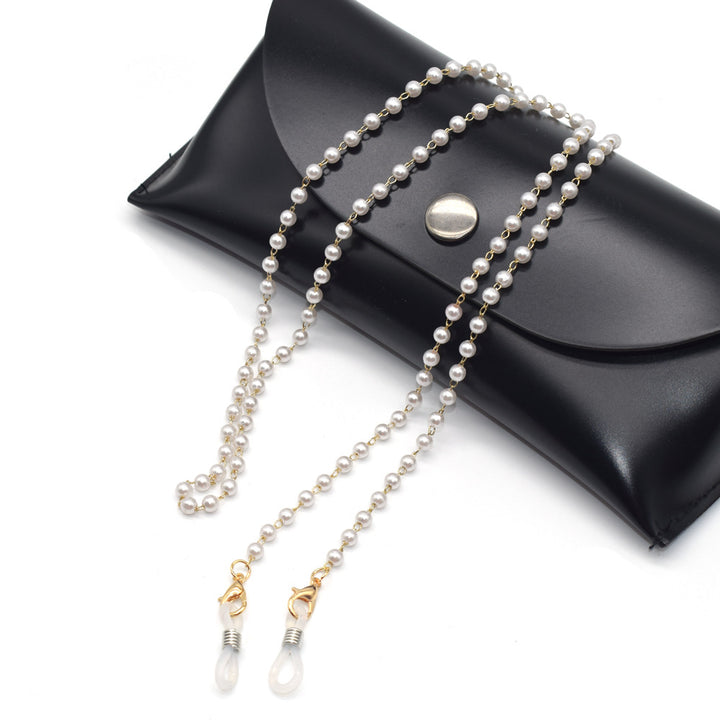 Elegant Double-Strand Pearl Eyewear Chain Stornfield
