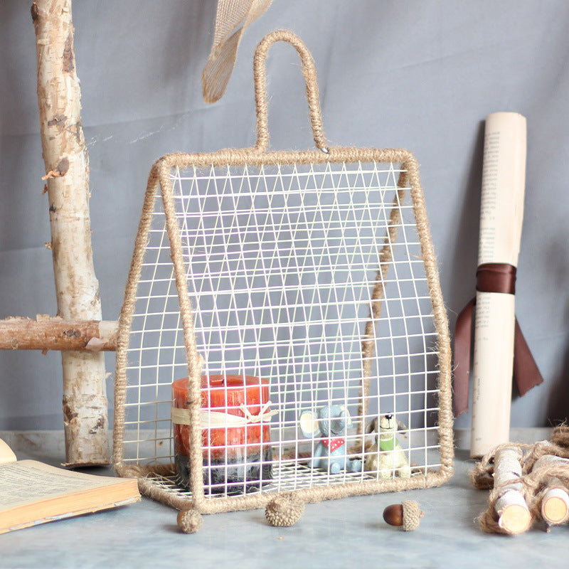 Decorative plant holder made of wire and natural fiber Stornfield