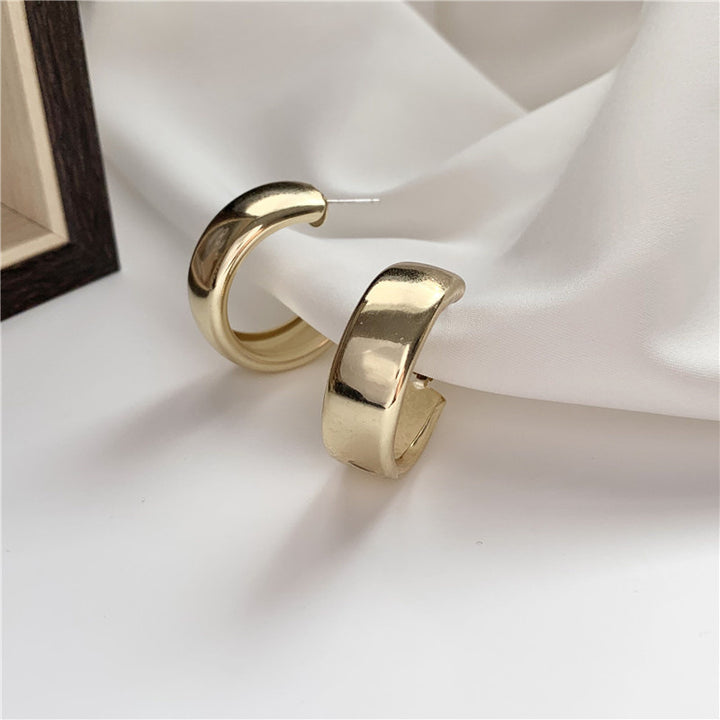 Fashionable Hoops Made of High-Quality Precious Metal Stornfield