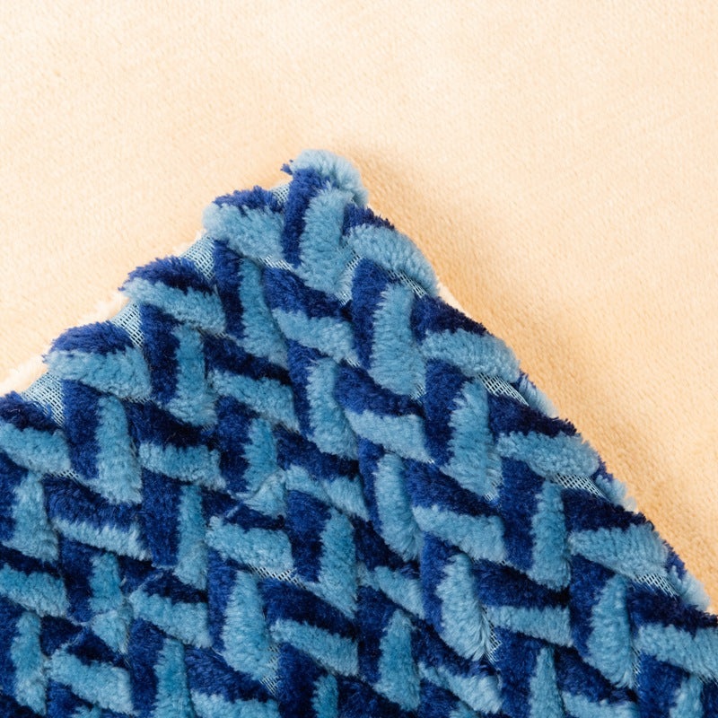 Women's cuddly blanket with elegant cable pattern Stornfield