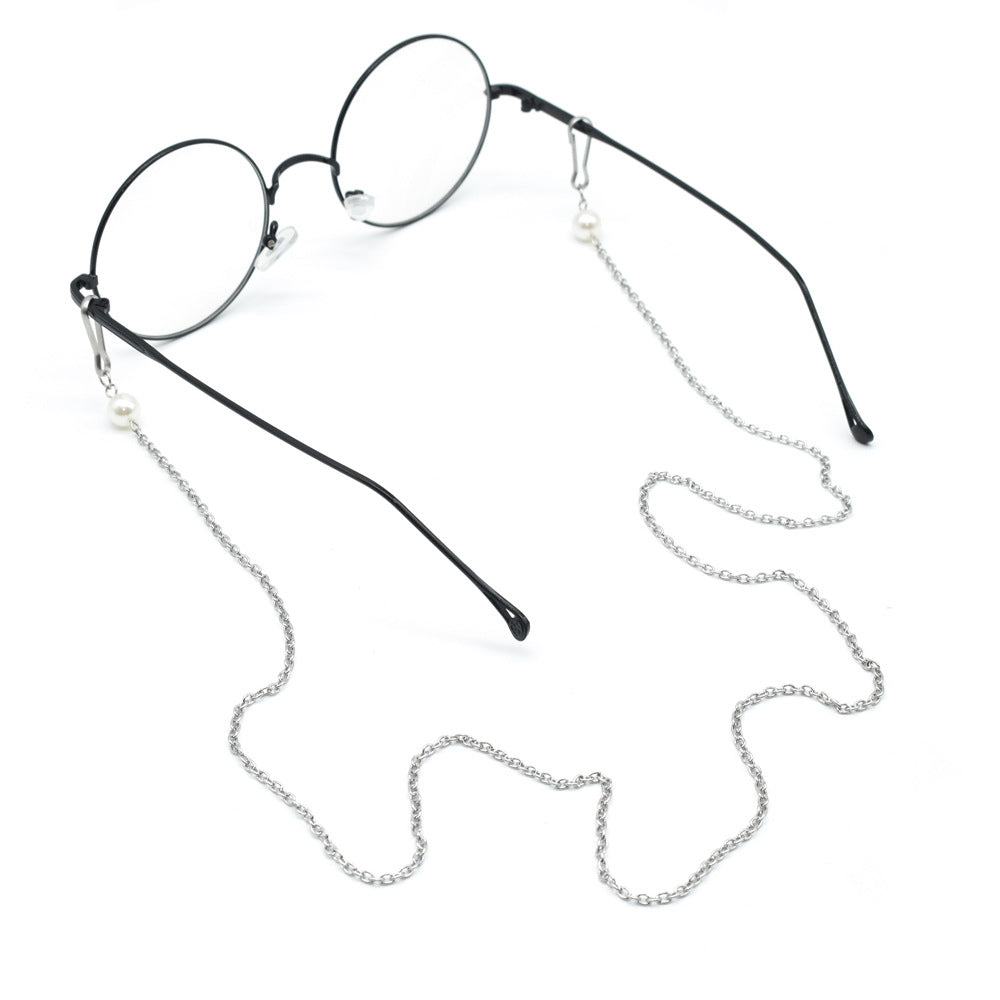 Elegant Pearl-Embellished Eyewear Chain Stornfield