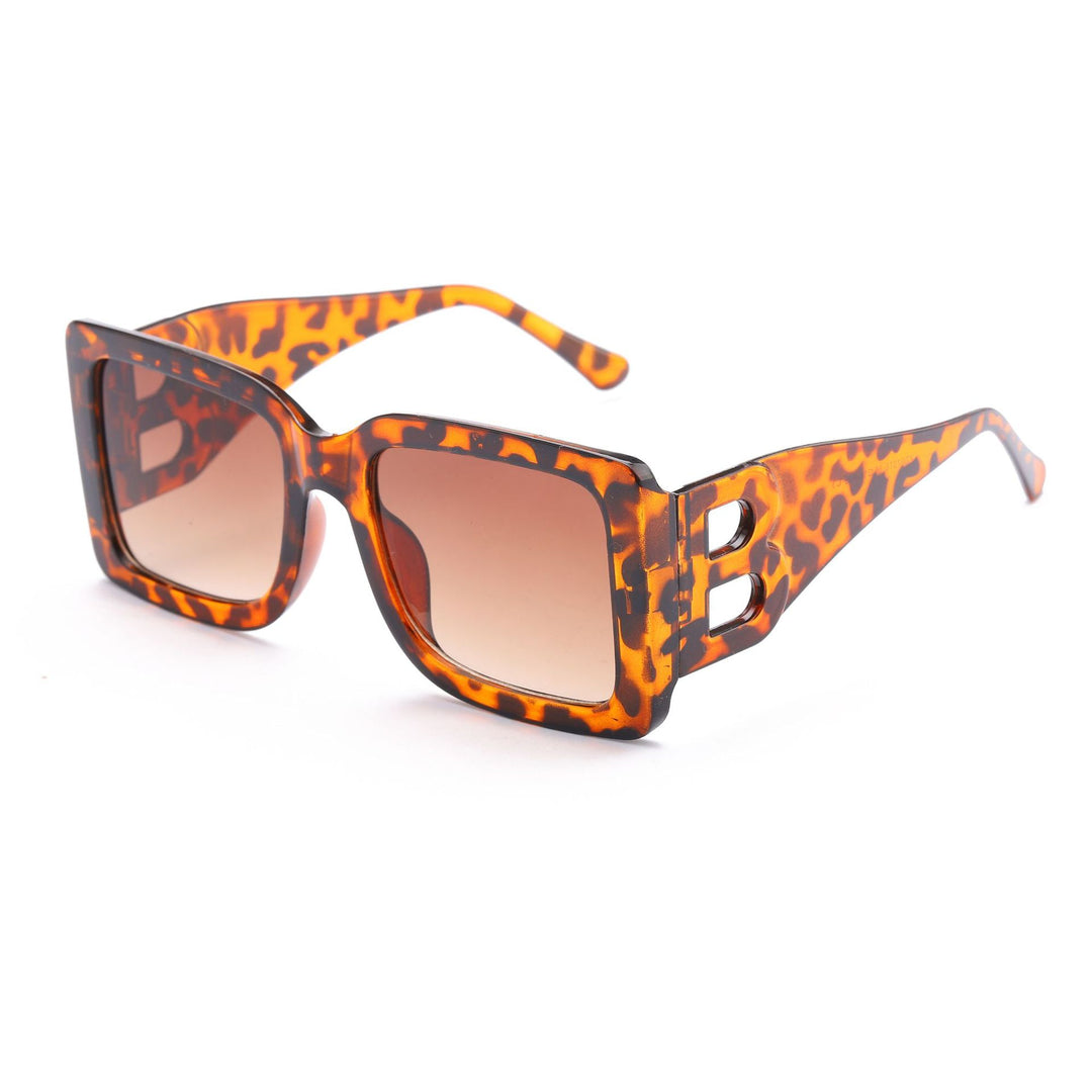 Women oversized sunglasses in elegant design Stornfield