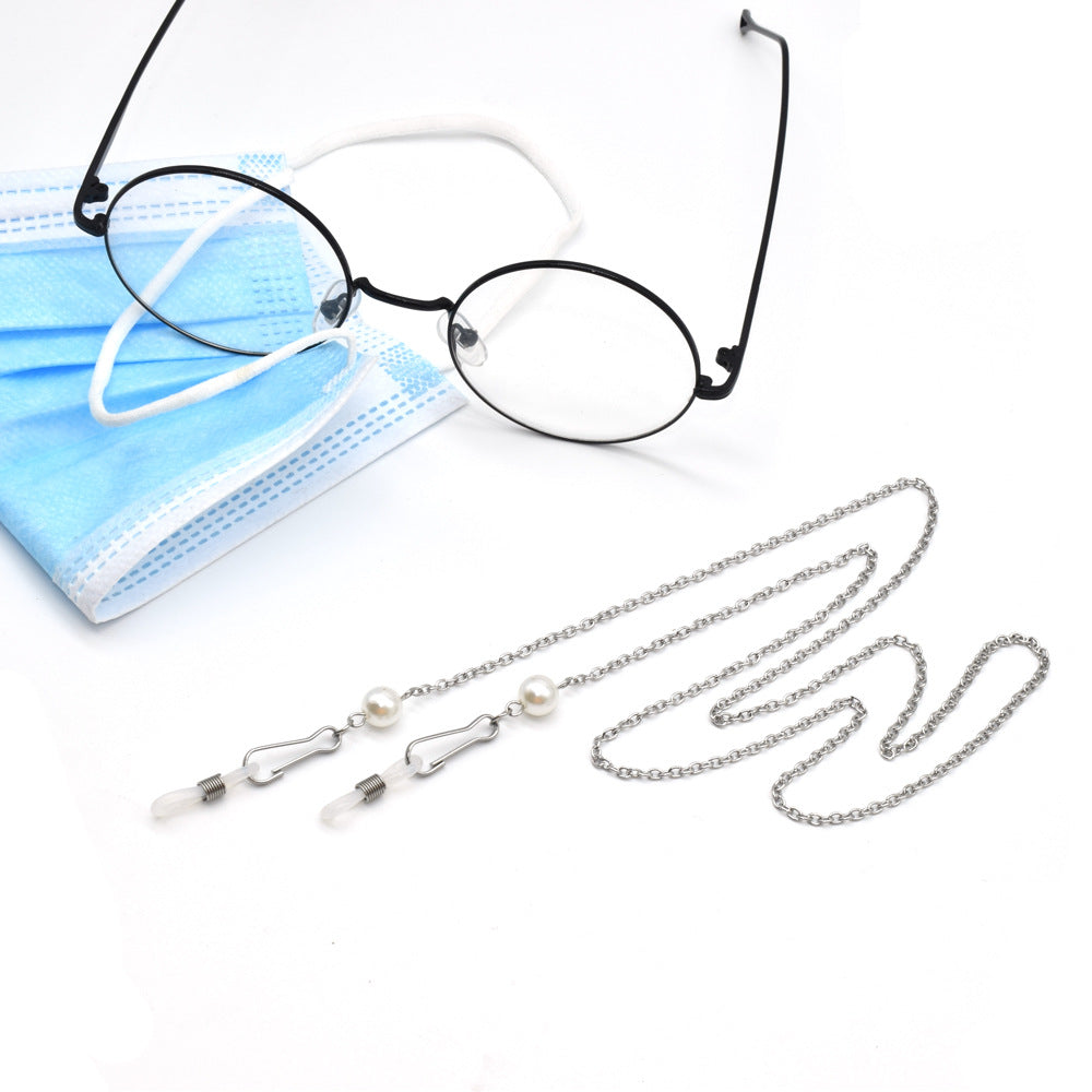 Elegant Pearl-Embellished Eyewear Chain Stornfield