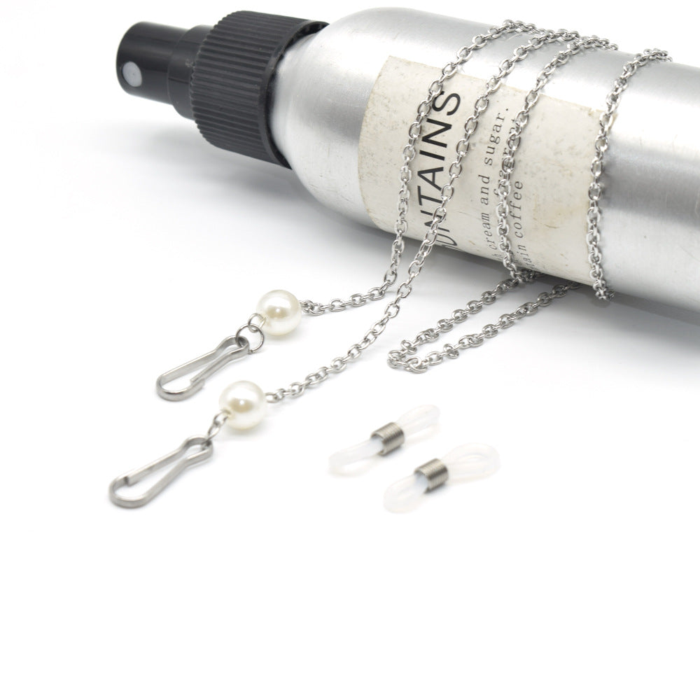 Elegant Pearl-Embellished Eyewear Chain Stornfield