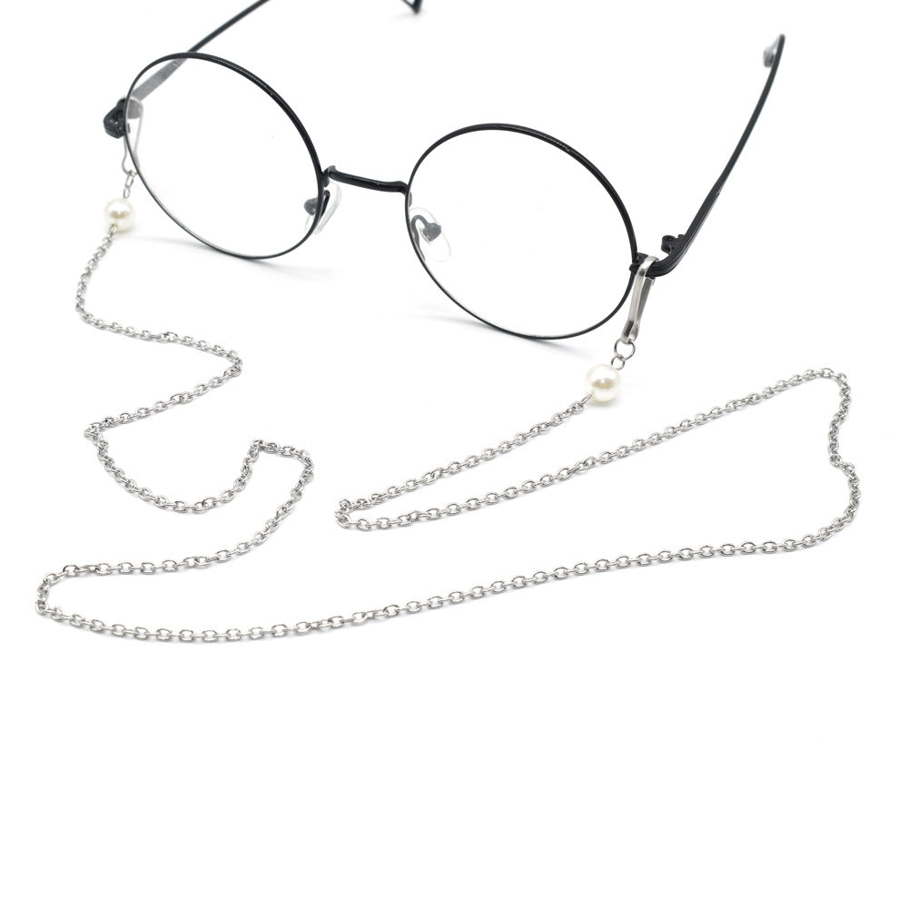 Elegant Pearl-Embellished Eyewear Chain Stornfield