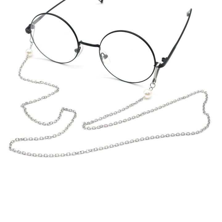 Elegant Pearl-Embellished Eyewear Chain Stornfield