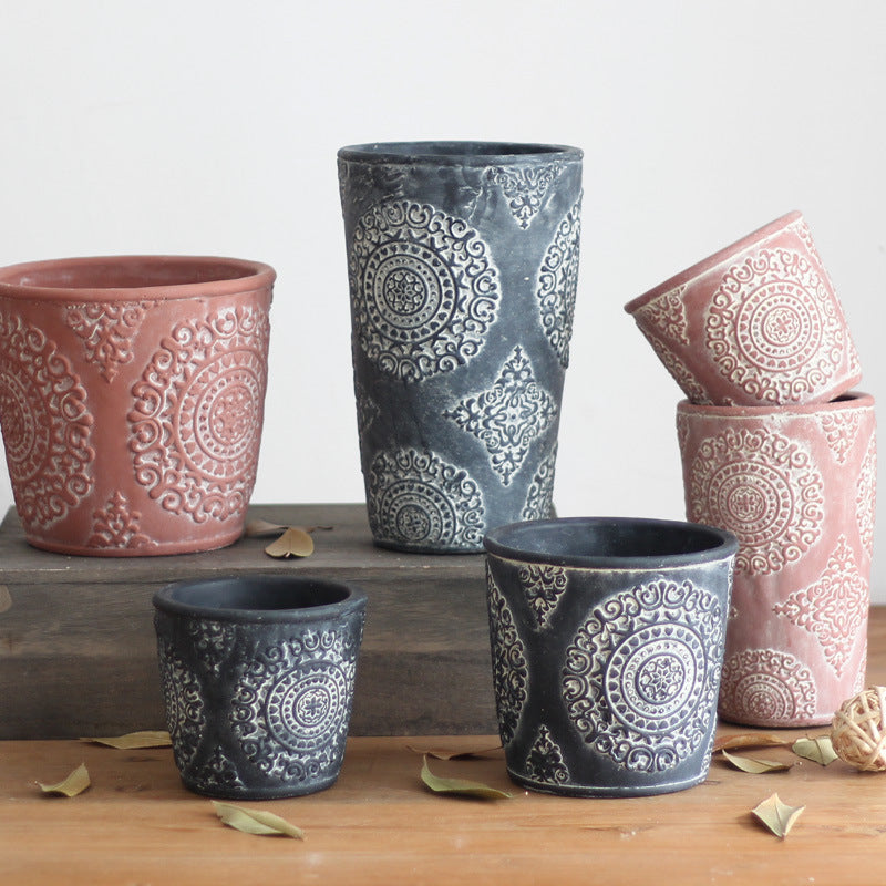 Elegant flower vase made of ceramic Stornfield