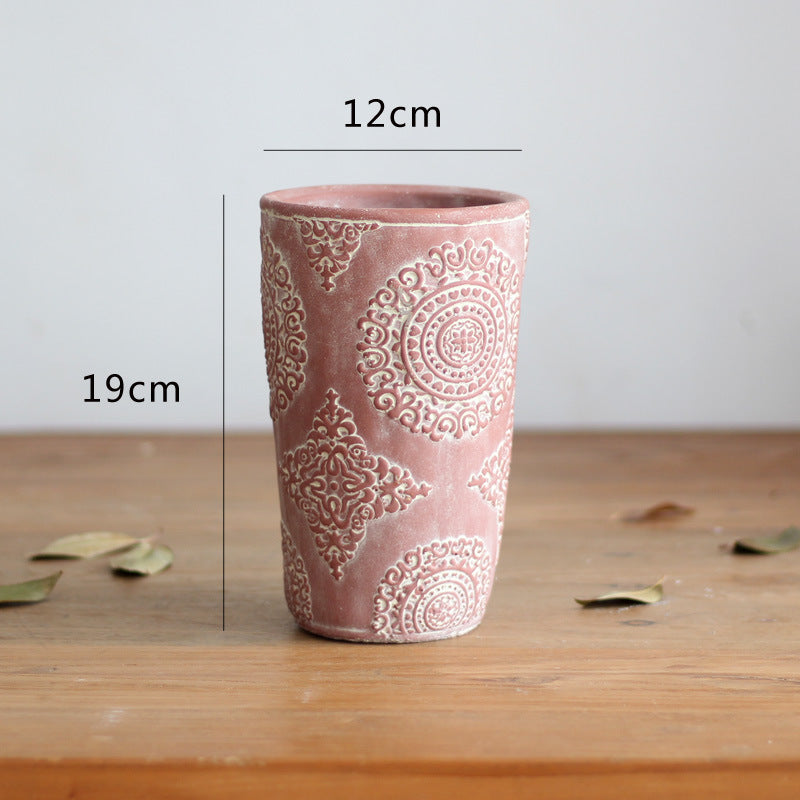 Elegant flower vase made of ceramic Stornfield