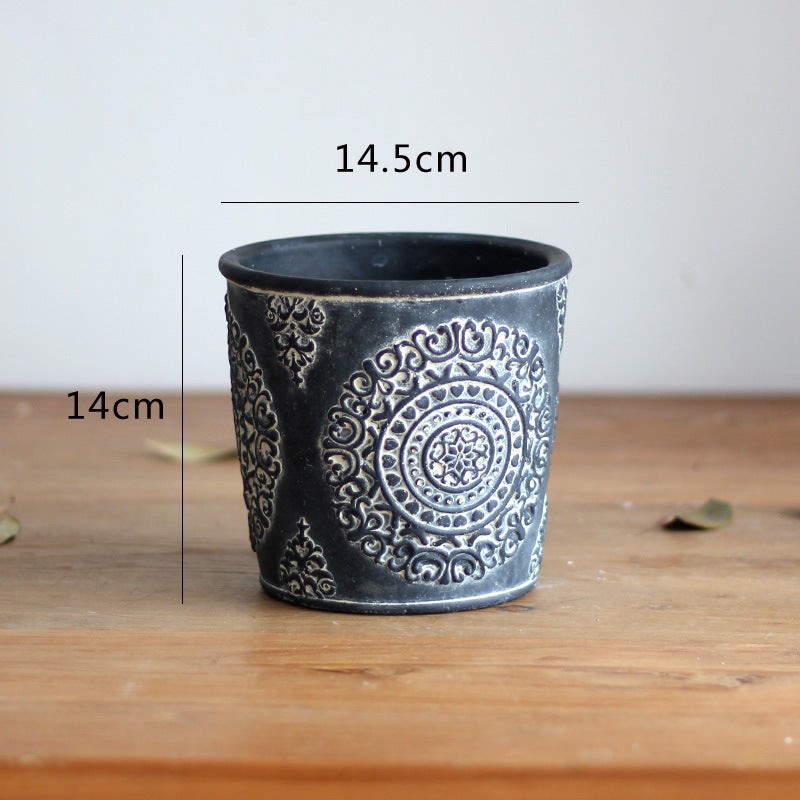 Elegant flower vase made of ceramic Stornfield