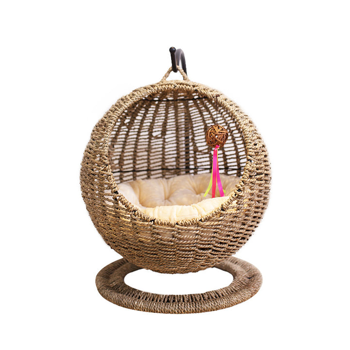 Hanging chair made of natural material Stornfield