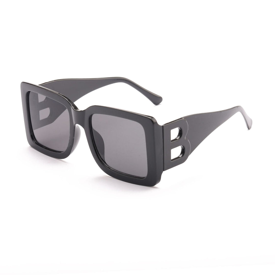 Women oversized sunglasses in elegant design Stornfield
