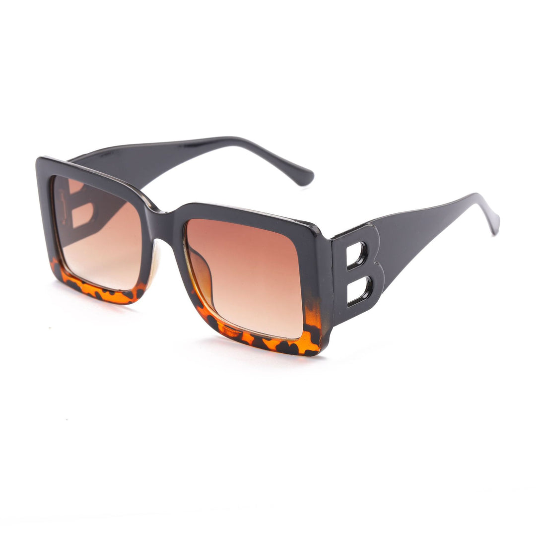 Women oversized sunglasses in elegant design Stornfield