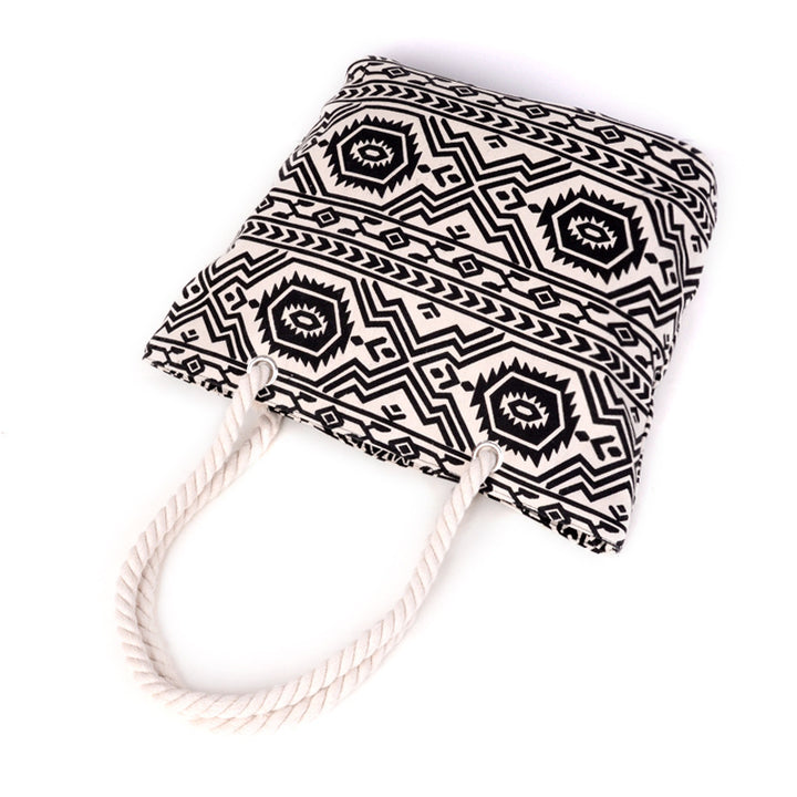 Spacious shopping bag with striking ethnic pattern Stornfield