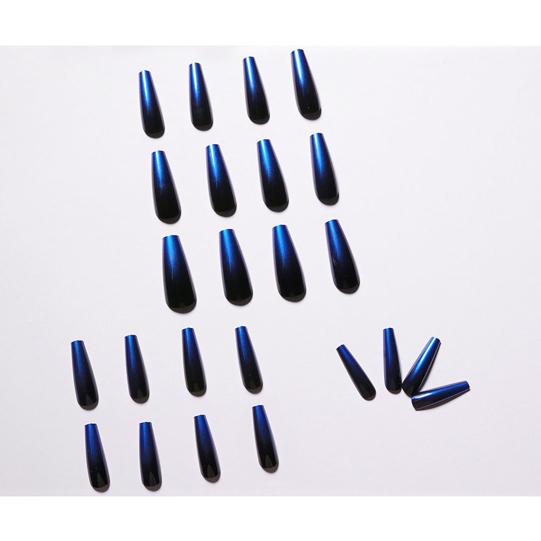 Elegant artificial nails with gradient Stornfield