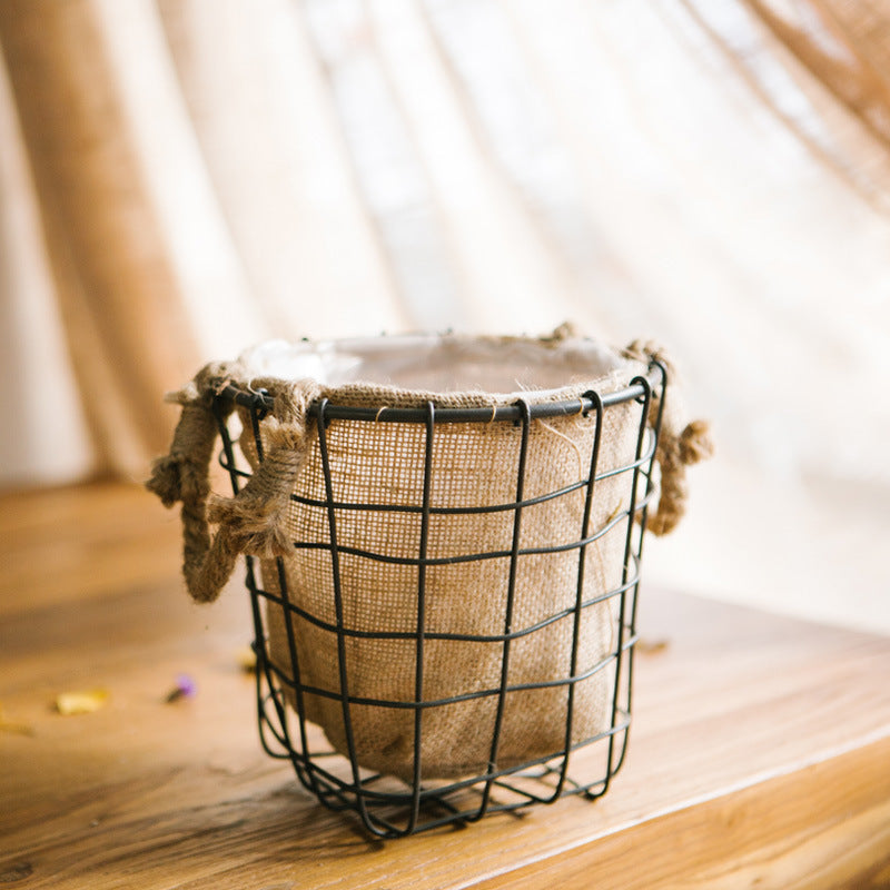 Decorative storage basket with jute lining Stornfield