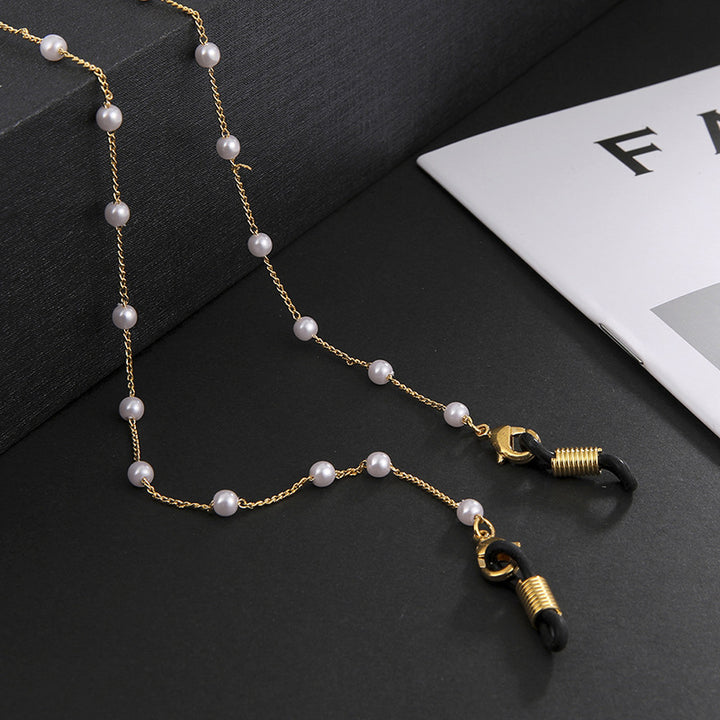 Elegant Pearl Chain Eyewear Holder Stornfield