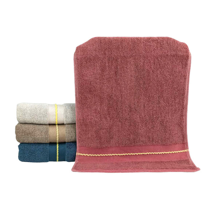 Premium terry bath towel with stylish jacquard pattern Stornfield