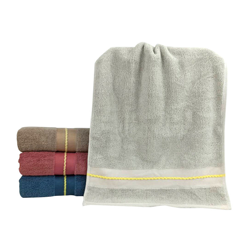 Premium terry bath towel with stylish jacquard pattern Stornfield