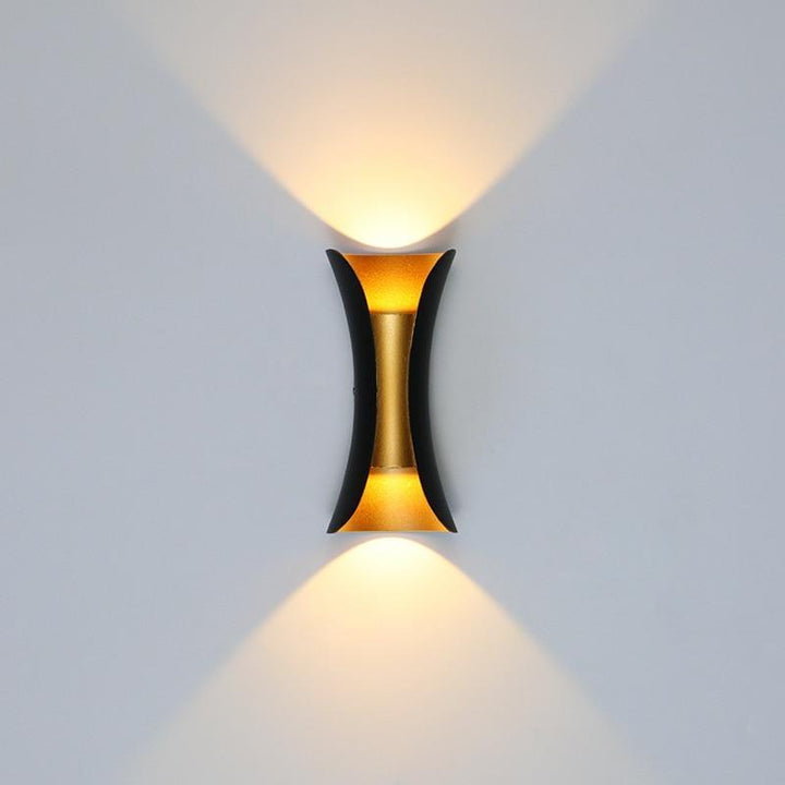 Stylish LED Wall Lamp for Outdoor - Modern and Waterproof | Stornfield