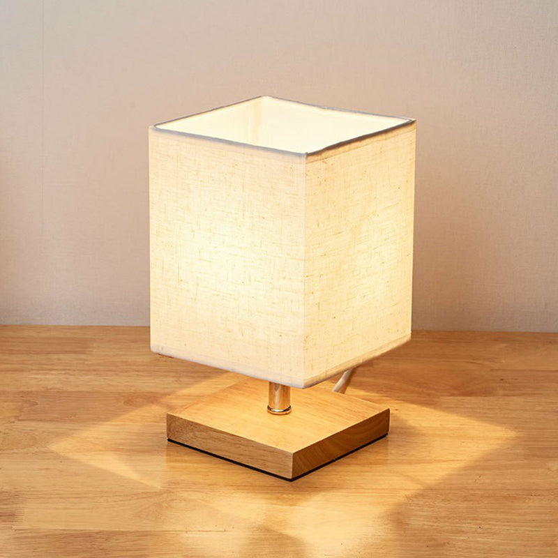 Stylish Minimalist Table Lamp - LinenWood | Stornfield