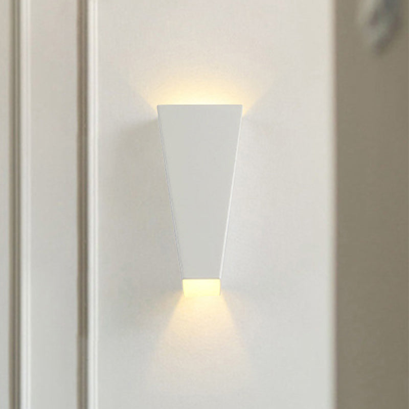Simplistic Style Trapezoid Wall Washer Light Aluminum Warm/White Lighting LED Bedside Wall Lamp in Black/White | Stornfield