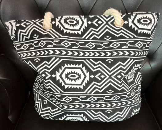 Spacious shopping bag with striking ethnic pattern Stornfield