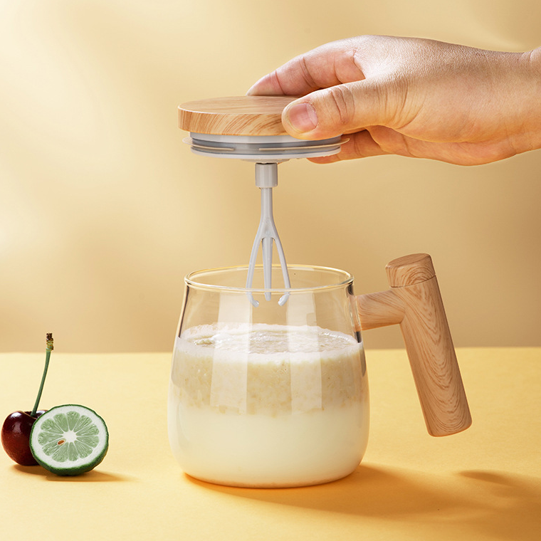 Self-stirring coffee mug | Stornfield