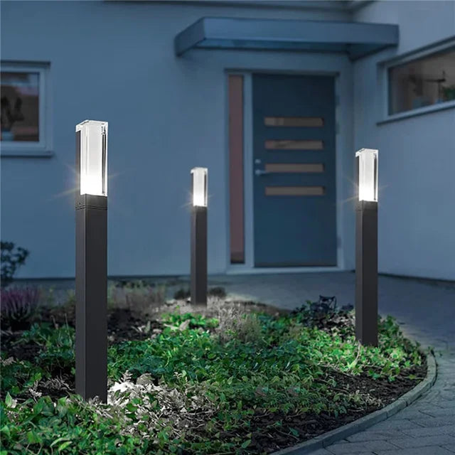Stornfield | Stylish Solar Post Lights