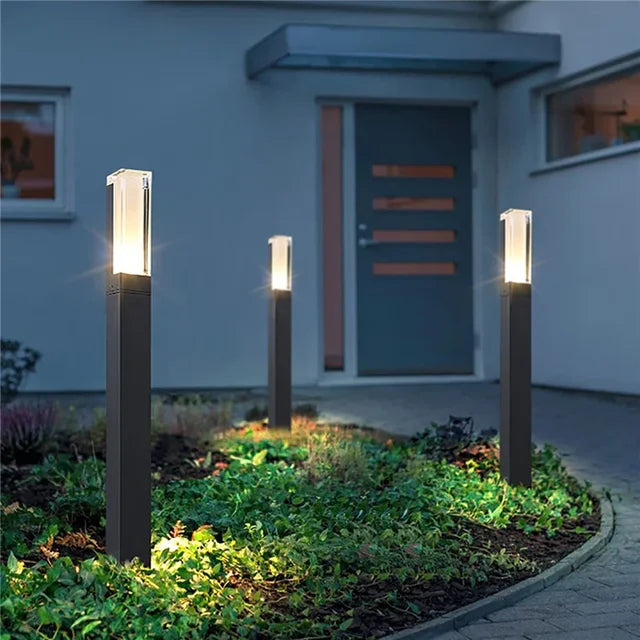 Stornfield | Stylish Solar Post Lights