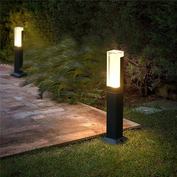 Stornfield | Stylish Solar Post Lights