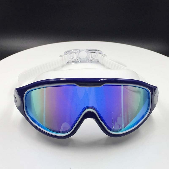 HydroClear — Experience limitless freedom with crystal clear view underwater | Stornfield