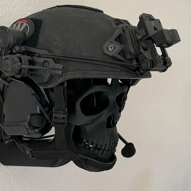 3D Skull Helmet Display Stand | Stornfield