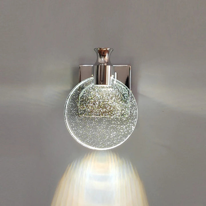 Elegant wall lamp for demanding lighting | Stornfield