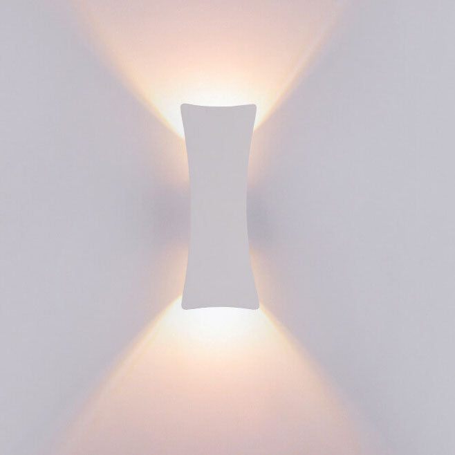 Modern Simple Rectangular Curved LED Outdoor Waterproof Wall Sconce Lamp | Stornfield