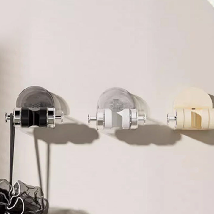 Single-piece shower stand with suction cup | Stornfield
