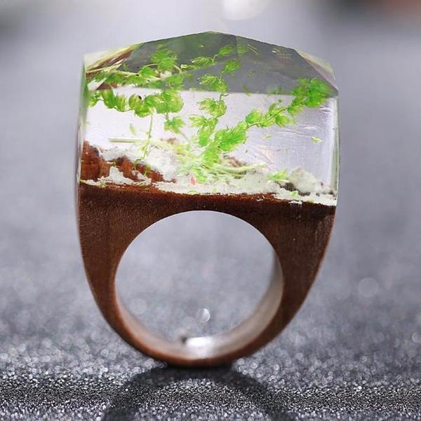 Quanta - Encapsulated Green Plant Resin Ring | Stornfield