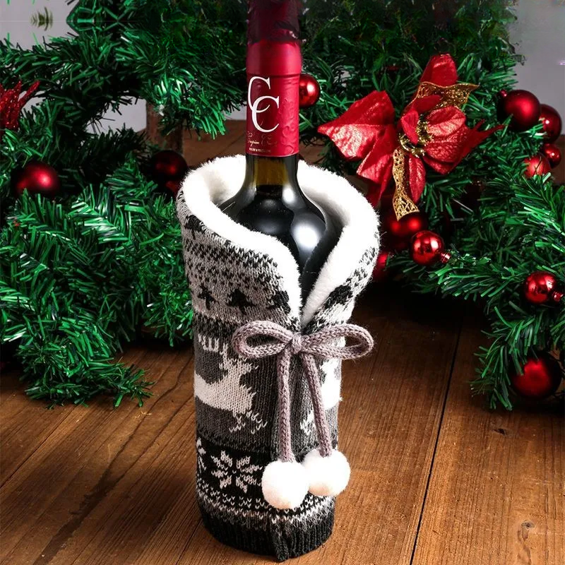 Christmas bottle cover with fur collar – festive cover for wine bottles, gnome decoration for Christmas, perfect as gift wrapping | Stornfield