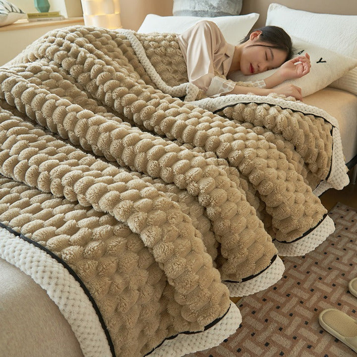 Ultra-soft cuddle blanket for ultimate comfort | Stornfield