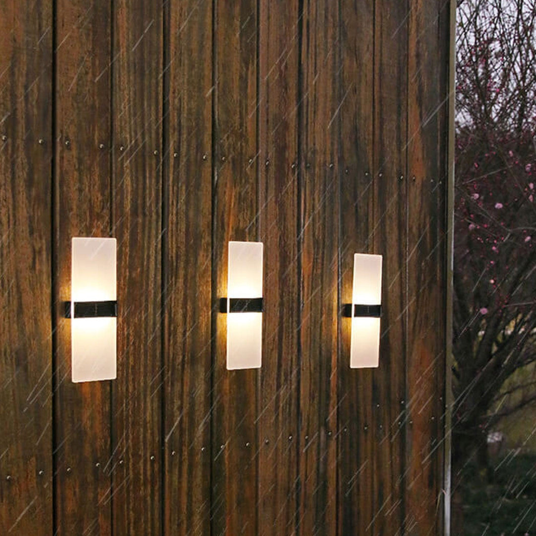Stornfield | LumaZen Lampe Murale LED Solaire | Résistante aux Intempéries | Éclairage Extérieur Alimenté par Solaire | Décor de Jardin & Patio