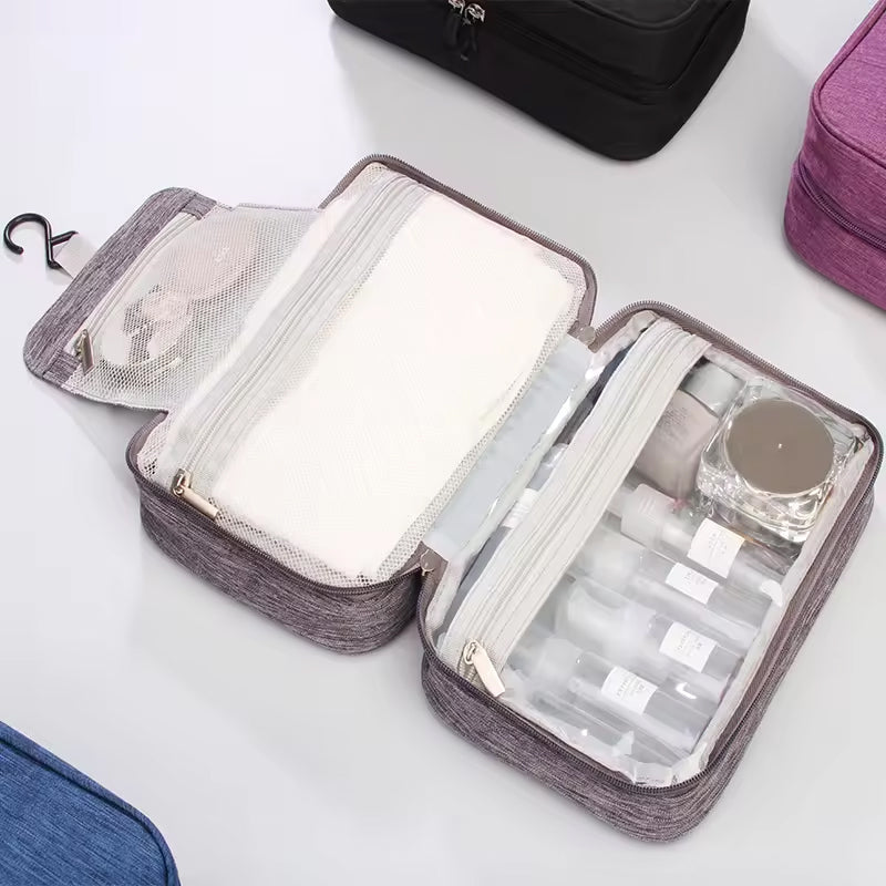 Water-repellent make-up bag with hanging hook | Stornfield