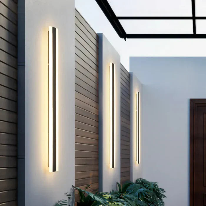 RainGuard Light - Sustainable Weather-Resistant Wall Lamp | Stornfield