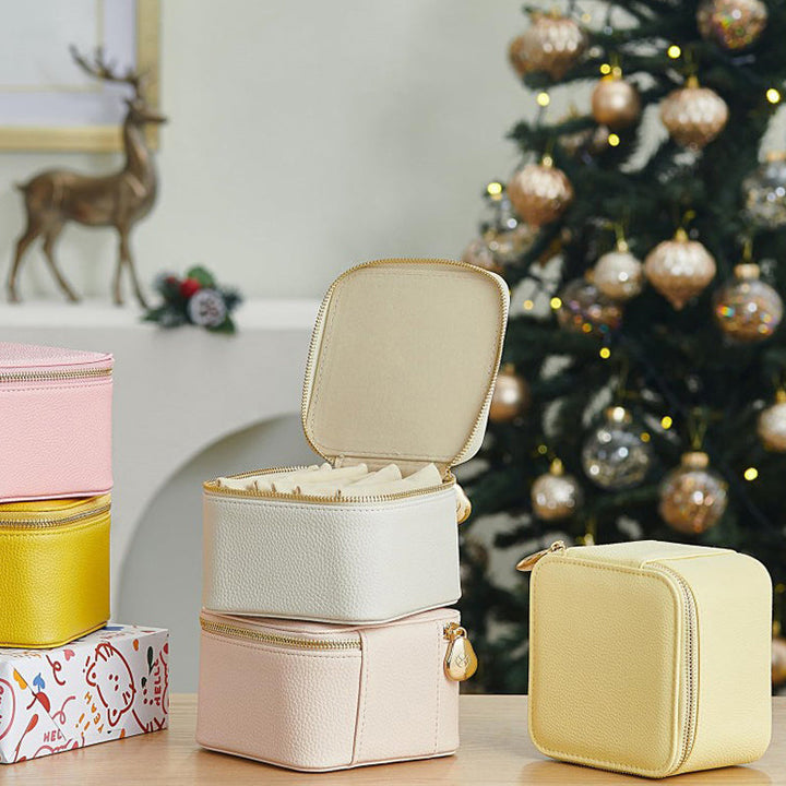 Leather travel jewelry box | Stornfield