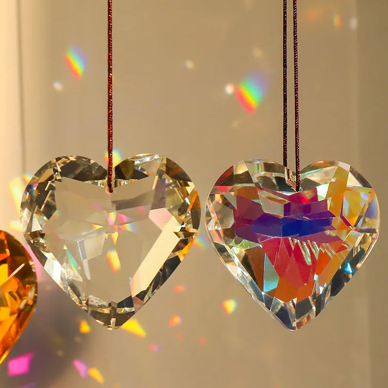 GlimmerHeart Elegant Edition Heart-Shaped Light Catcher – Mesmerizing Light Effects for Your Stornfield Home