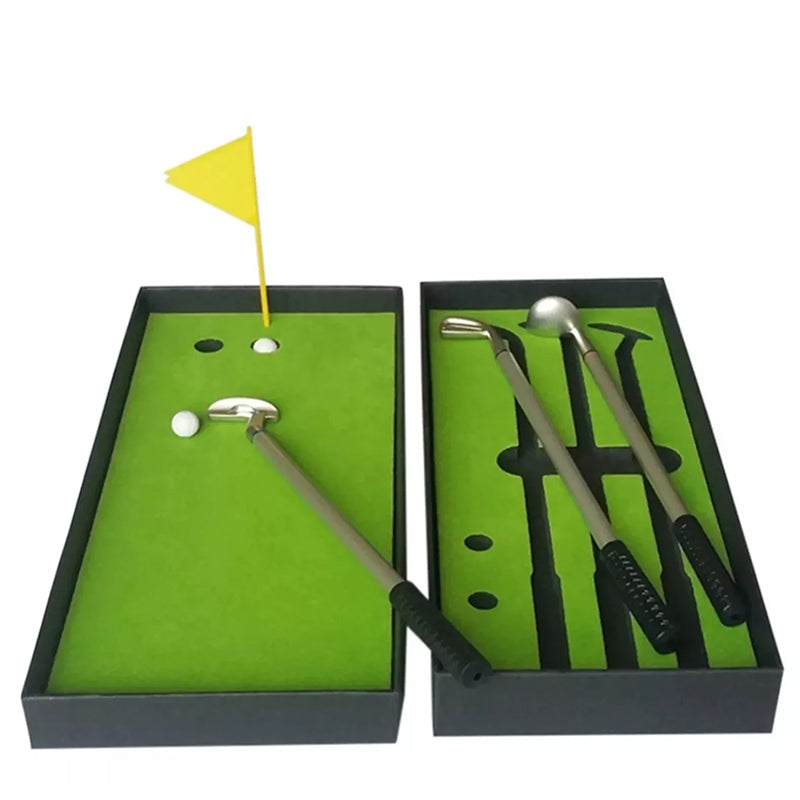 Golf gift with Stornfield putting green