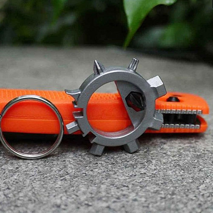 Bequee 12-in-1 Stainless Steel Sun Multi-tool | Stornfield